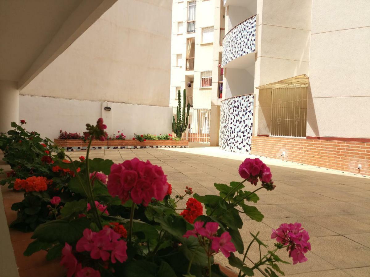 Relax&Mar Apartment Torrevieja Ngoại thất bức ảnh